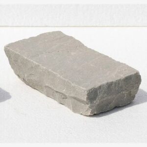 Kandla grey Tumbled Cobbles 200x100x50